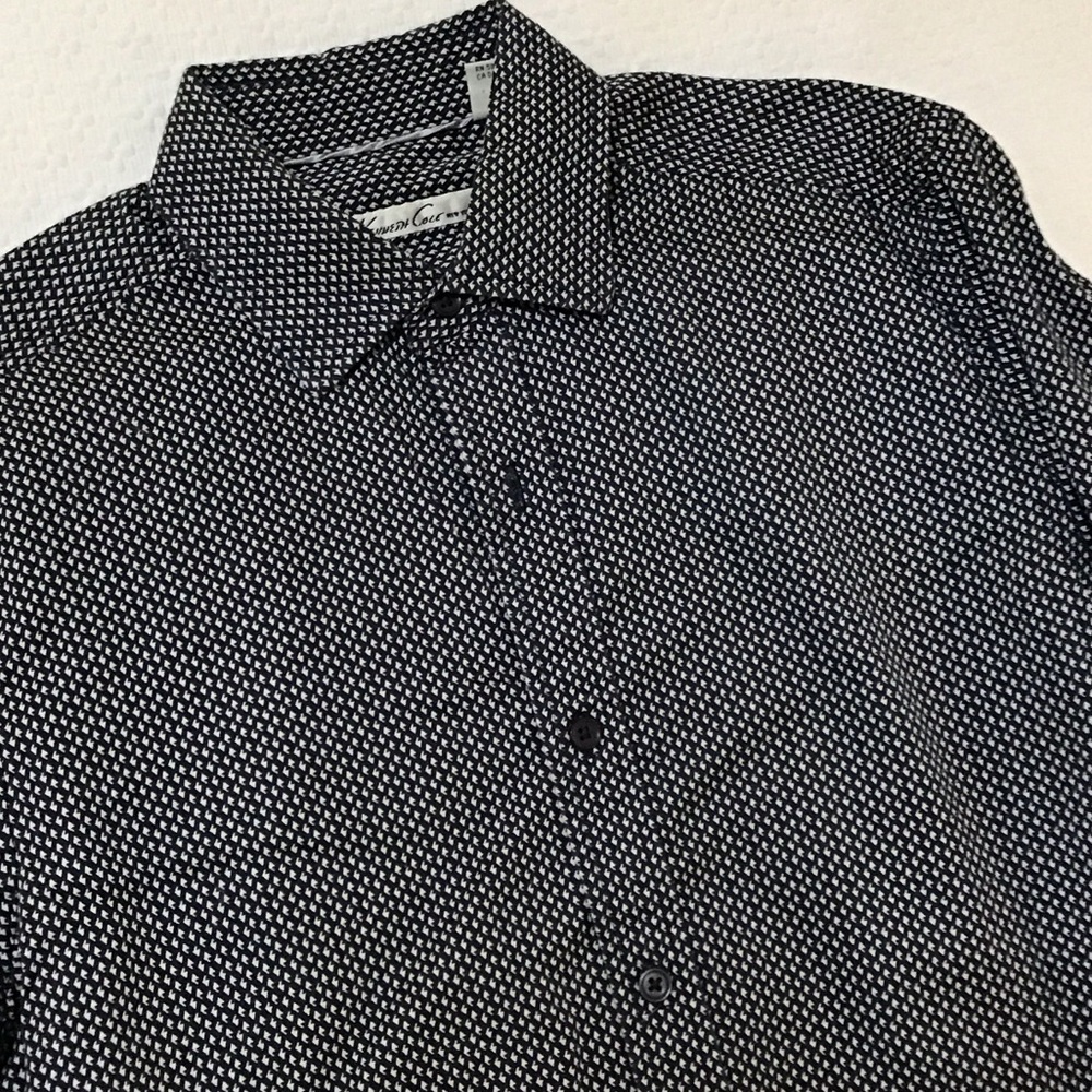 Kenneth Cole Black & White Micro-Pattern Long Sleeve Button-Up Shirt
